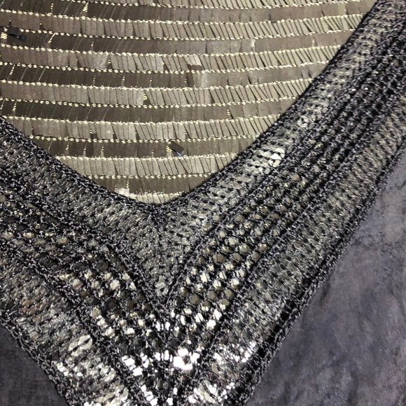 Le Marais Paris XL Navy Blue Sheer Overlay Top - Picture 4 of 6